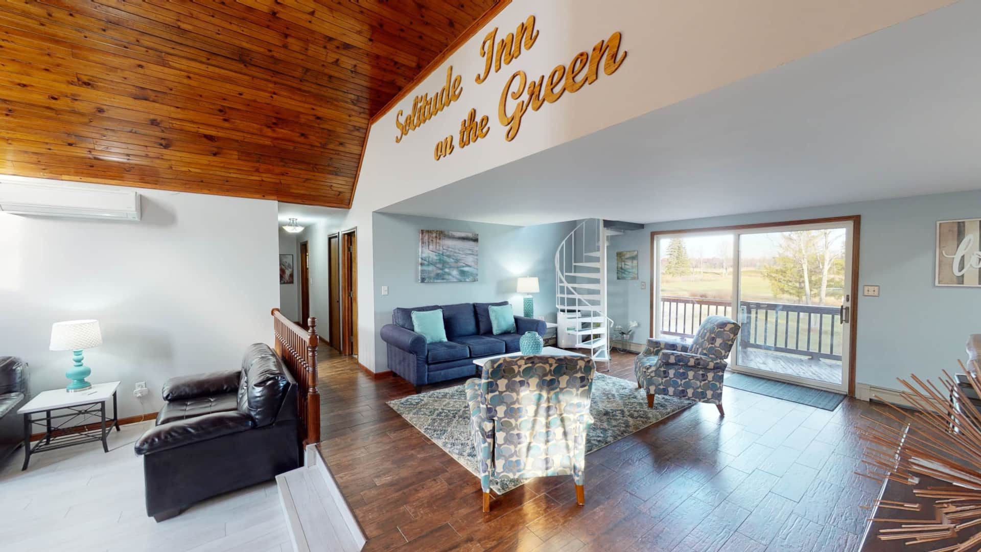 Main living room at Solitude Inn on the Green